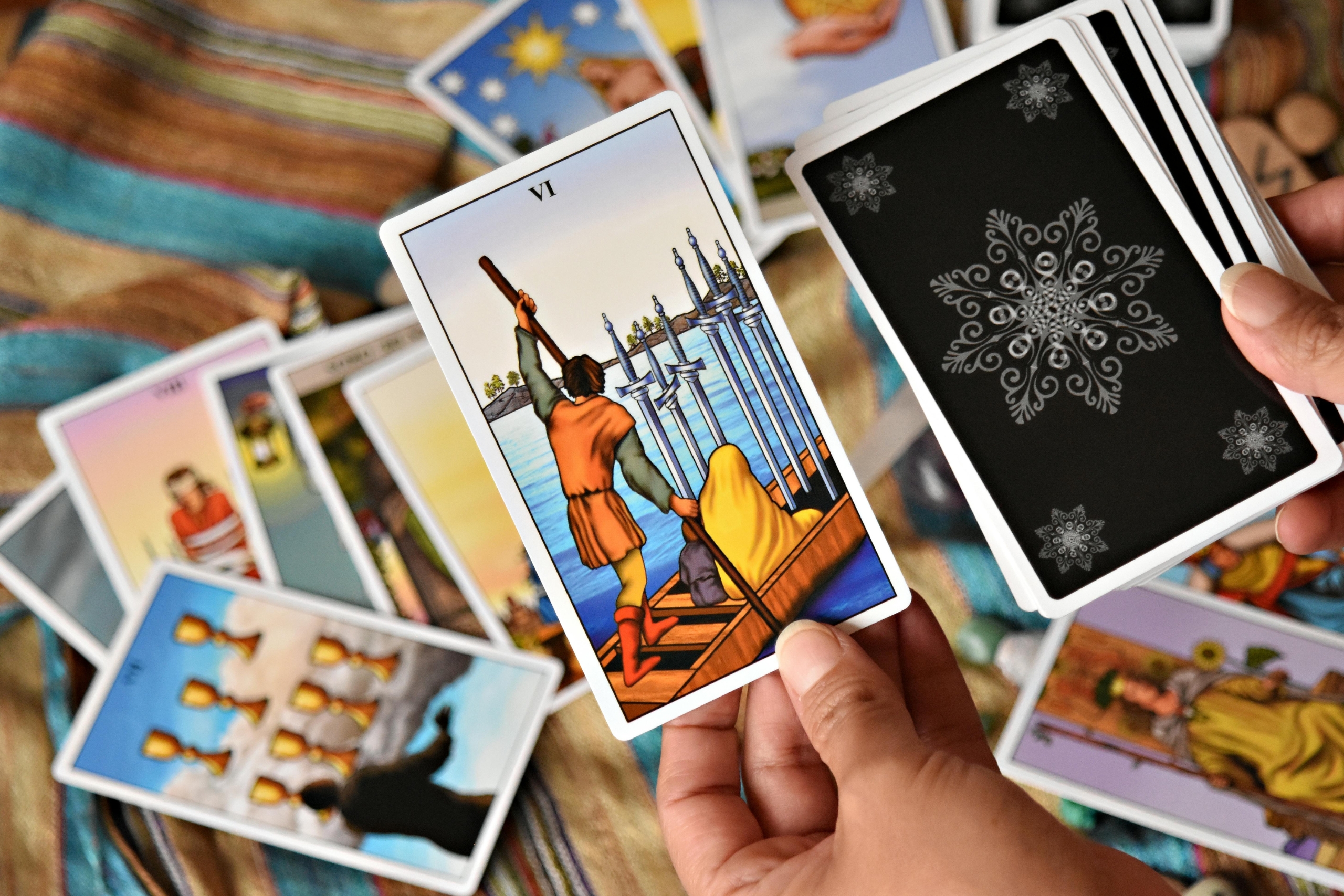 How to Find a Reputable Online Psychic Reader to Predict the Future in 2023