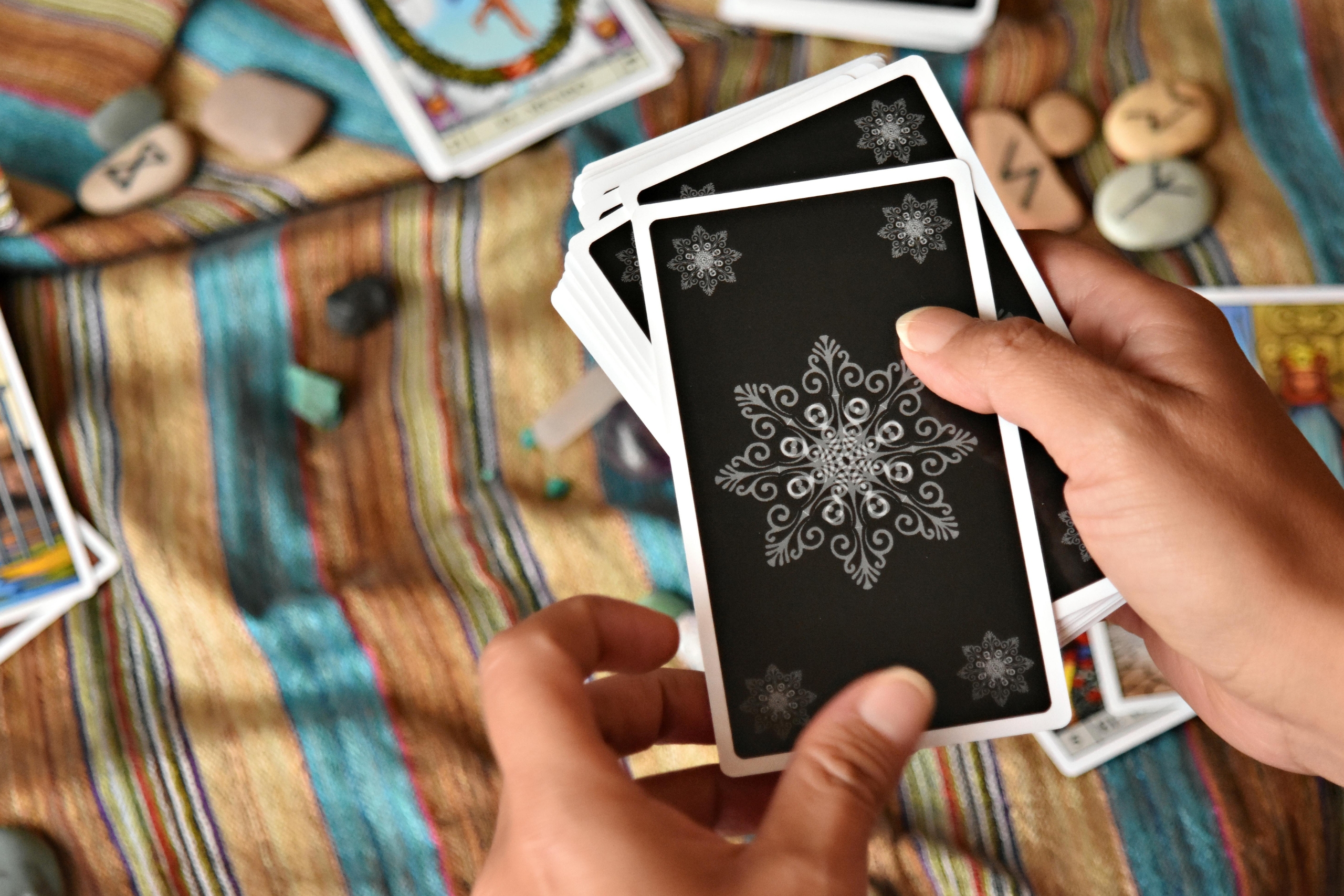 Gain Insight Into Your Destiny Through Phone Tarot Reading Services